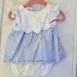 Janie and Jack Searsucker blue and white romper. 6-12M